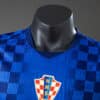 camiseta-croacia-segunda-equipacion-version-jugador-mundial-2026-cuello