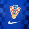 camiseta-croacia-segunda-equipacion-version-jugador-mundial-2026-escudo