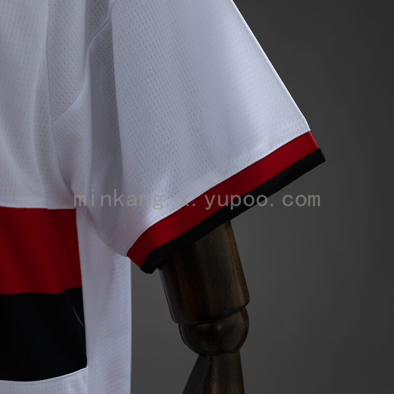 camiseta-flamengo-segunda-equipacion-2026-2027-puñi