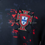 camiseta-portugal-edicion-especial-cr7-2026-escudo