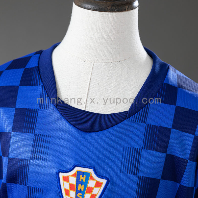 conjunto-niño-croacia-segunda-equipacion-mundial-2026-cuello
