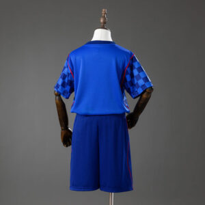 conjunto-niño-croacia-segunda-equipacion-mundial-2026-parte-trasera