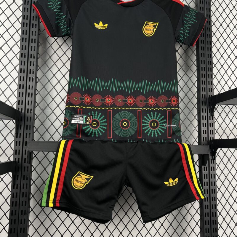 conjunto-niño-jamaica-bob-marley-segunda-equipacion-mundial-2026-parte-inferior