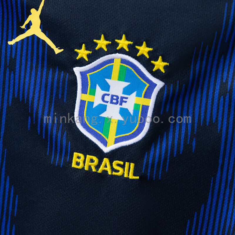 body-de-bebe-brasil-segunda-equipacion-2026-escudo