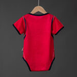 body-de-bebe-inglaterra-segunda-equipacion-mundial-2026-parte-trasera