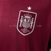 camiseta-españa-portero-rojo-2026-escudo