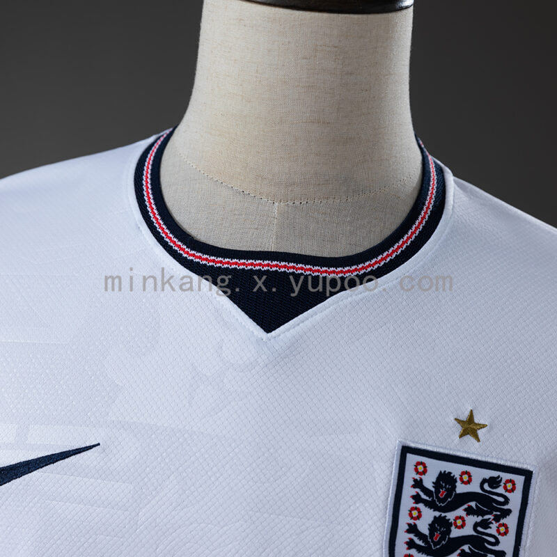 camiseta-inglaterra-primera-equipacion-manga-larga-mundial-2026-cuello