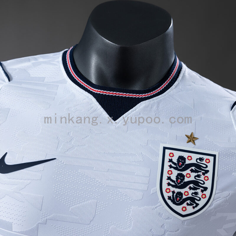 camiseta-inglaterra-primera-equipacion-version-jugador-mundial-2026cuello