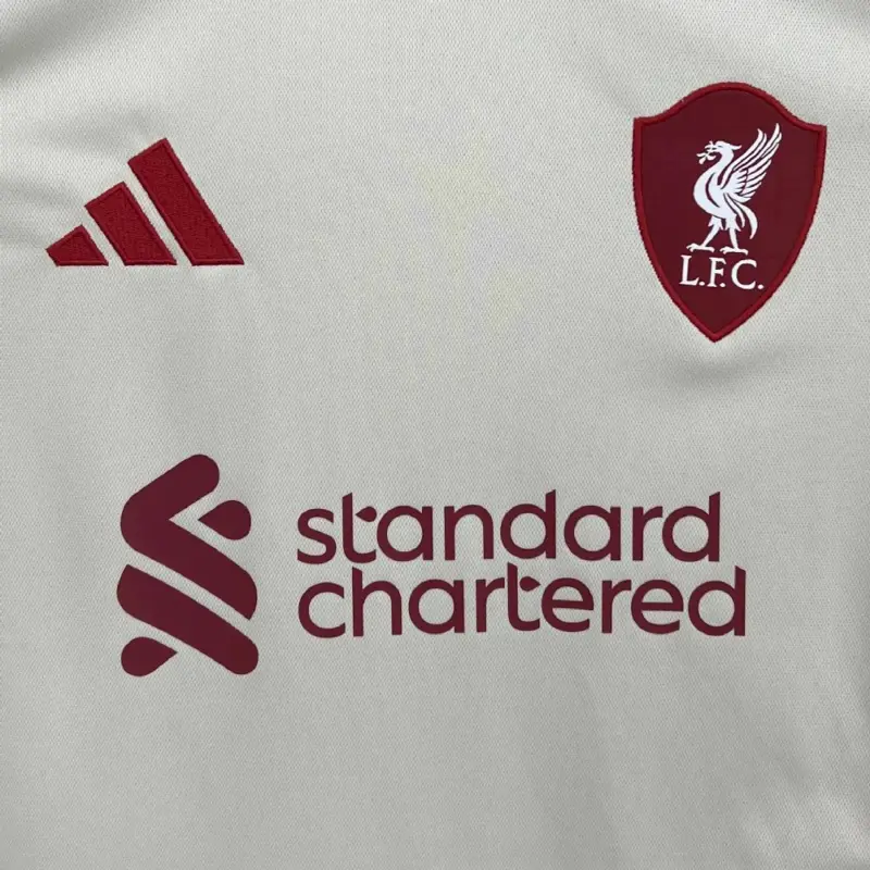 camiseta-liverpool-segunda-equipacion-2025-2026-pecho