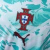 camiseta-portugal-segunda-equipacion-mundial-2026-escudo