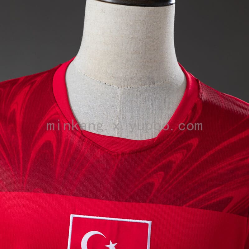 camiseta-turkia-primera-equipacion-mundial-2026-cuello