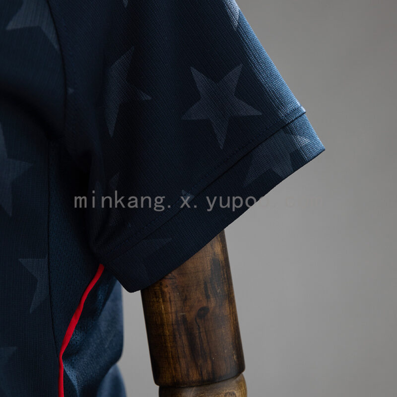 camiseta-usa-segunda-equipacion-mujer-2026-puño