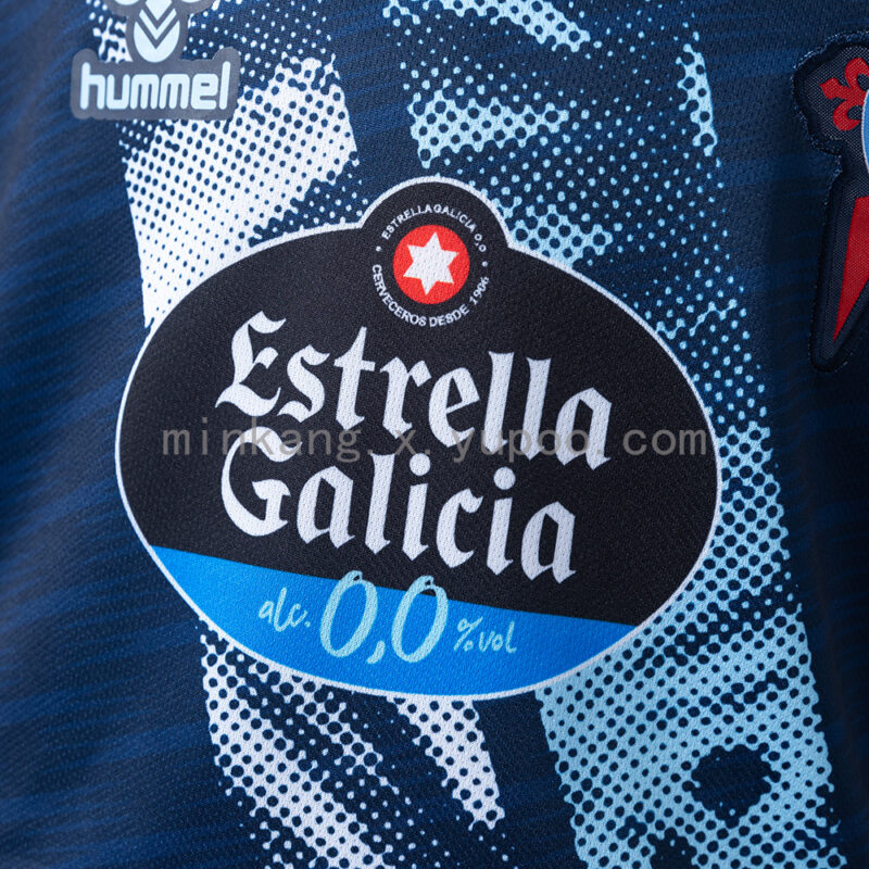conjunto-niño-celta-de-vigo-segunda-equipacion-2025-2026-pecho