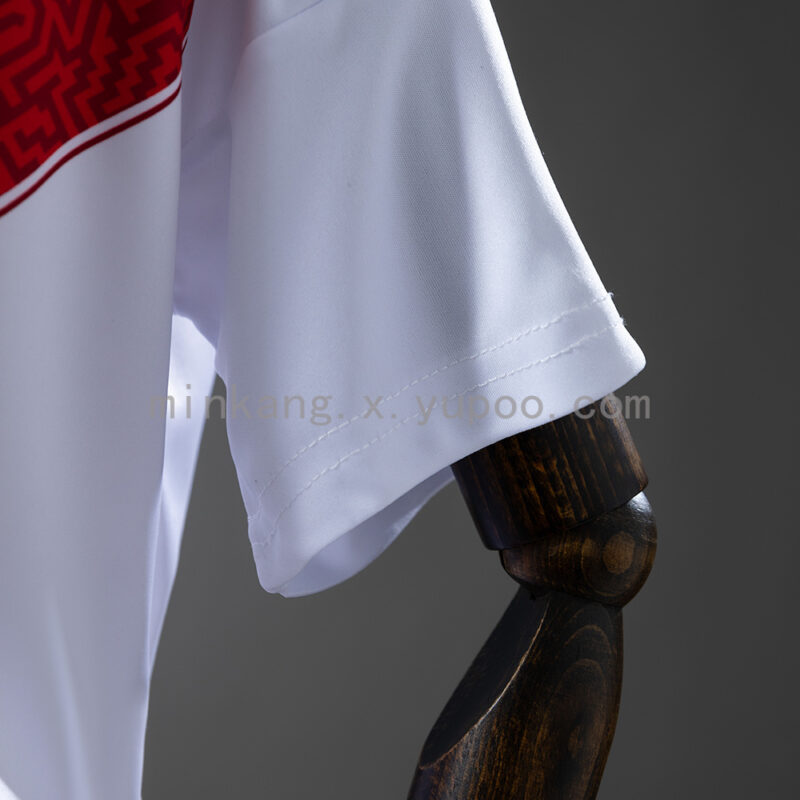 conjunto-niño-peru-primera-equipacion-mundial-2026-puño