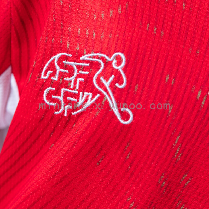 conjunto-niño-suiza-primera-equipacion-mundial-2026-escudo-2