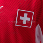 conjunto-niño-suiza-primera-equipacion-mundial-2026-escudo