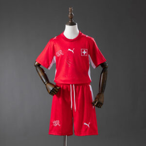 conjunto-niño-suiza-primera-equipacion-mundial-2026