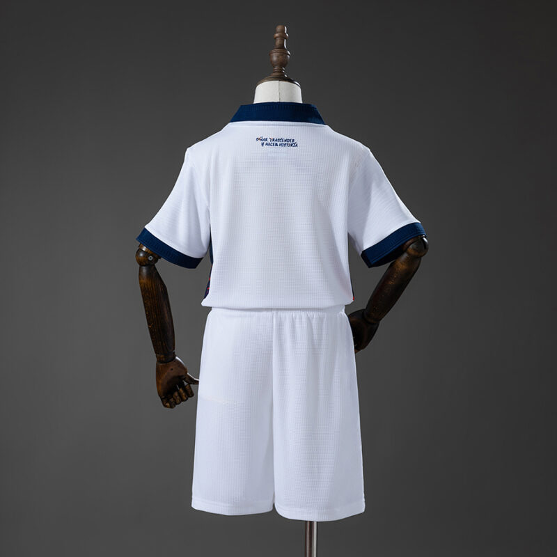 conjunto-niño-tercera-equipacion-ecuador-mundial-2026-parte-trasera