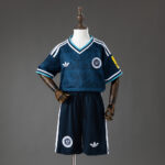 Conjunto Niño Newcastle segunda equipacion 2026-2027